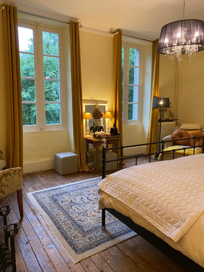 Chateau Du Grand Lucay Bourbon-lʼArchambault Exteriör bild